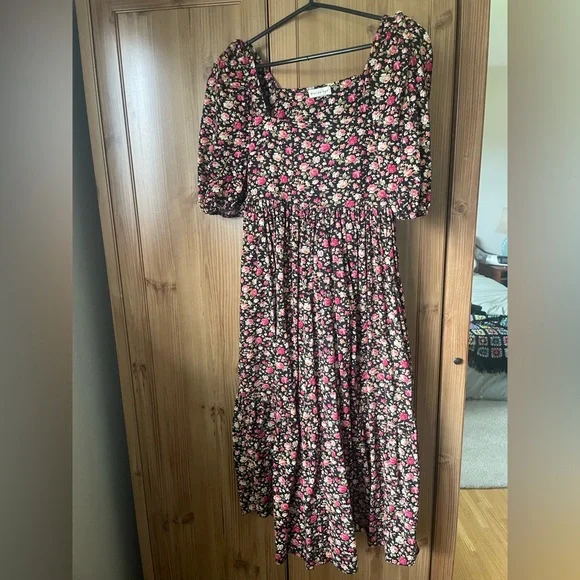 Floral Puff-Sleeve Maxi Dress - Black with Pink Floral - Picture 2 of 4